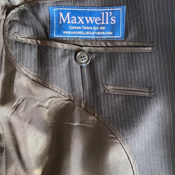 Maxwells wool navy pinstripe suit. Please see details for measurements - Picture 5 of 14